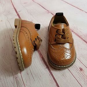 Meded-ch wingtip dress shoe 3